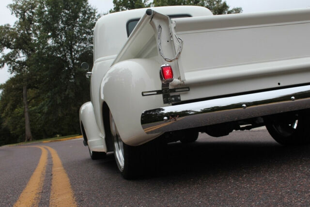 Chevrolet 3100 Pickup 1950 image number 11