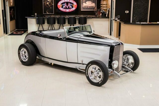 Ford Roadster 1932 image number 10