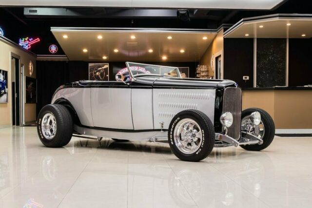 Ford Roadster 1932 image number 33