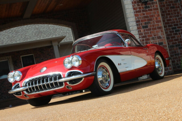 Chevrolet Corvette 1960 image number 0