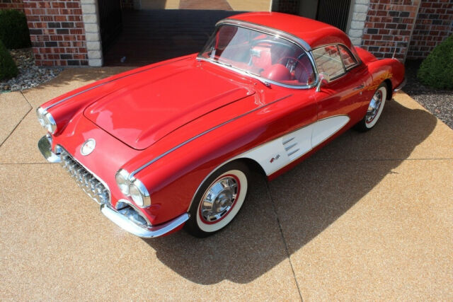 Chevrolet Corvette 1960 image number 31