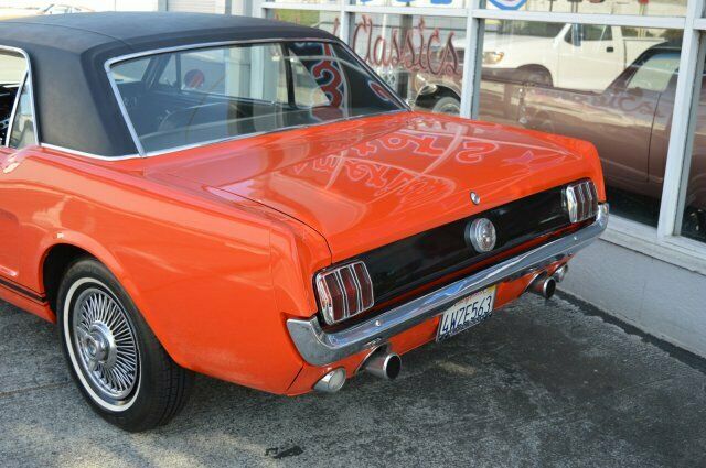 Ford Mustang 1965 image number 30