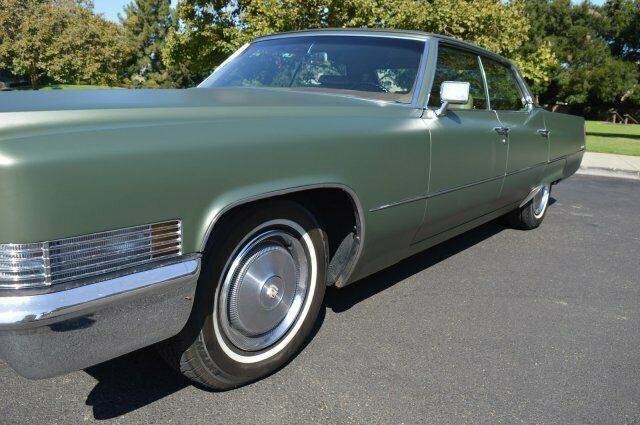 Cadillac DeVille 1970 image number 11