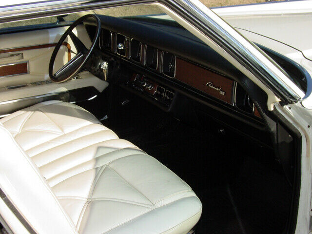 Lincoln Continental 1970 image number 17