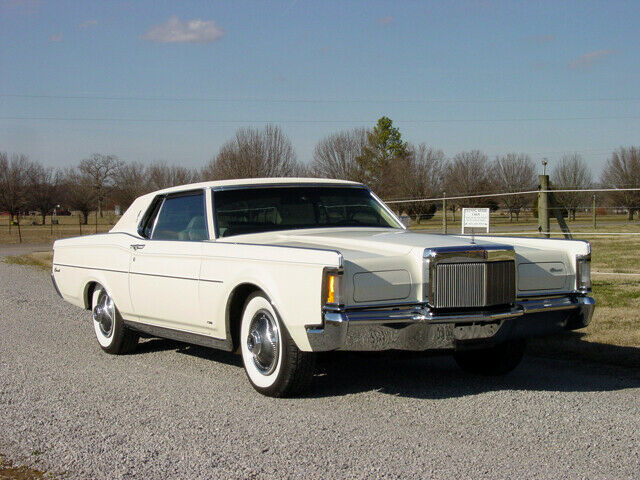 Lincoln Continental 1970 image number 22