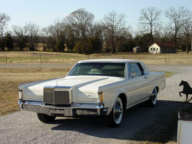 Lincoln Continental 1970 image number 45