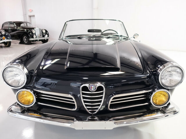 Alfa Romeo 2600 Spider 1963 image number 12