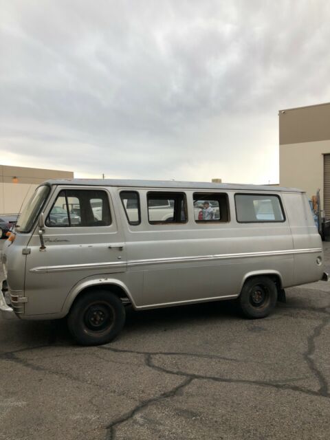 Ford E-Series Van 1967 image number 0