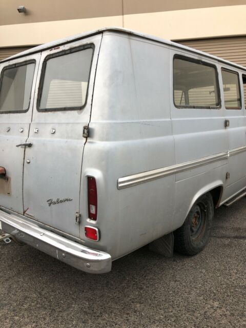 Ford E-Series Van 1967 image number 16