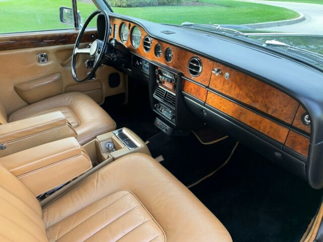 Rolls-Royce Silver Shadow 1979 image number 21