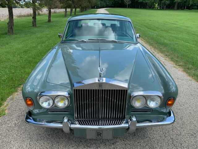 Rolls-Royce Corniche 1970 image number 3