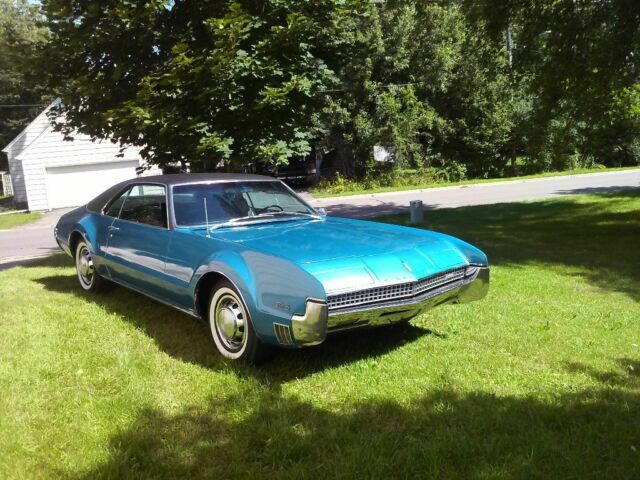 Oldsmobile Toronado 1967 image number 0