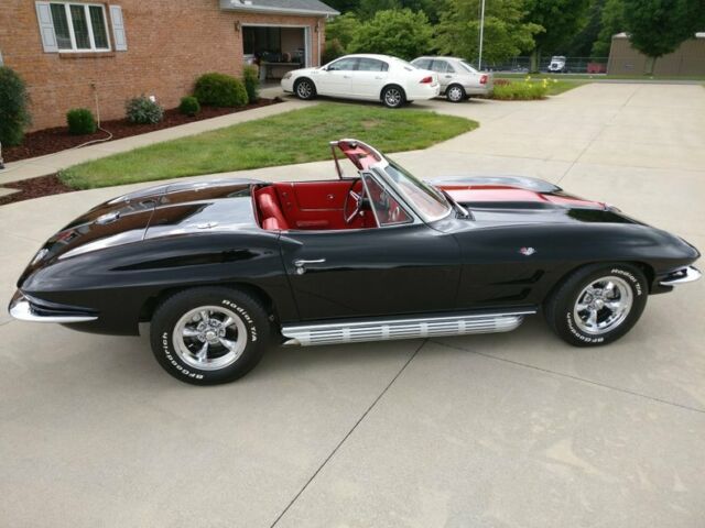 Chevrolet Corvette 1964 image number 42