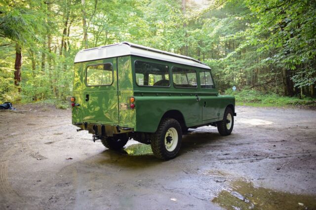 Land Rover Defender 1976 image number 5