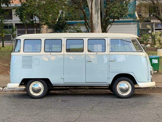 Volkswagen Bus/Vanagon 1974 image number 2