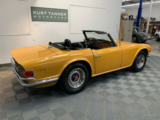 Triumph TR-6 1972 image number 15