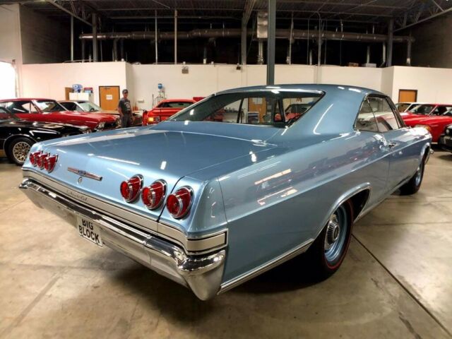 Chevrolet Impala 1965 image number 33