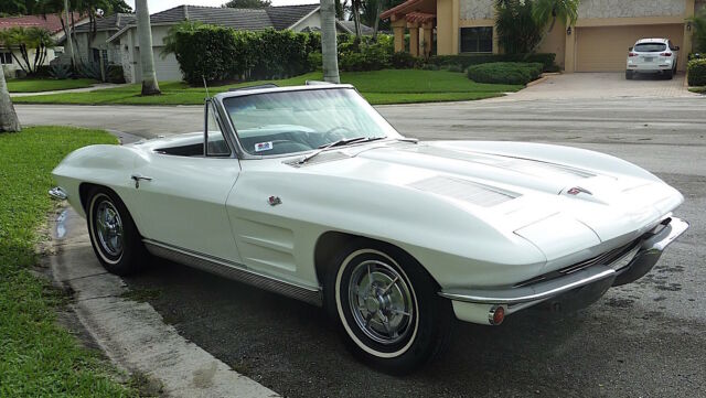 Chevrolet Corvette 1963 image number 26