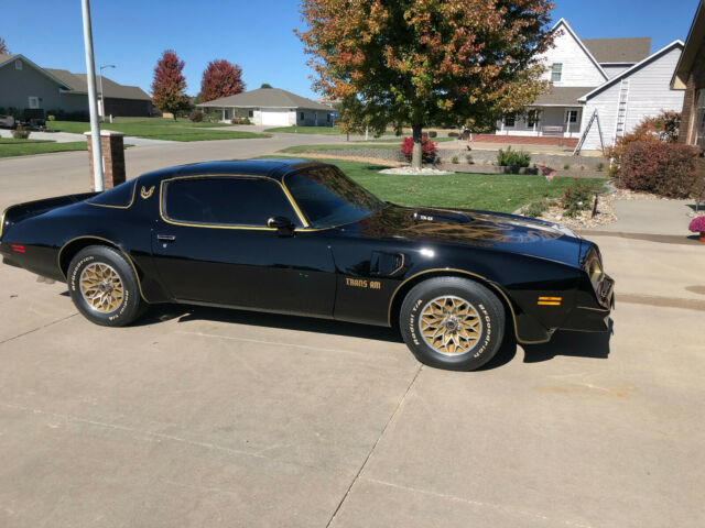 Pontiac Trans Am 1977 image number 1