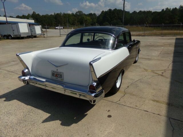 Chevrolet Bel Air/150/210 1957 image number 3