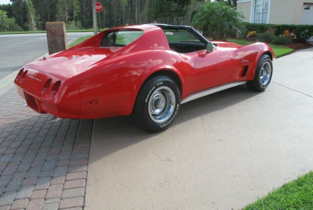 Chevrolet Corvette 1974 image number 2