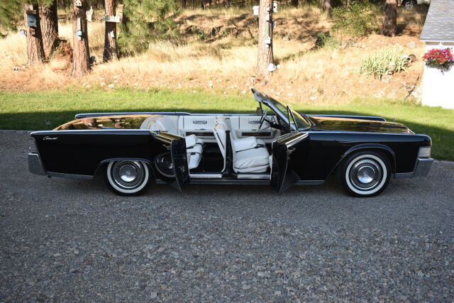 Lincoln Continental 1965 image number 18