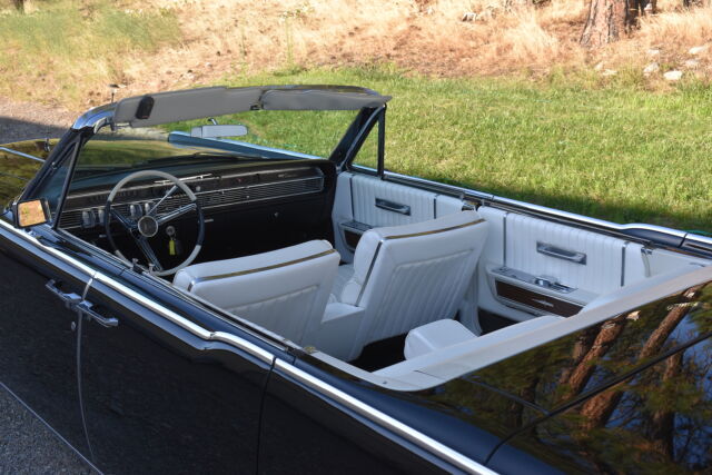 Lincoln Continental 1965 image number 32