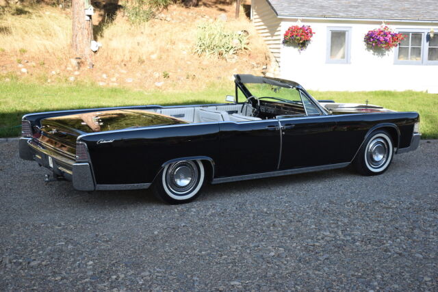 Lincoln Continental 1965 image number 36