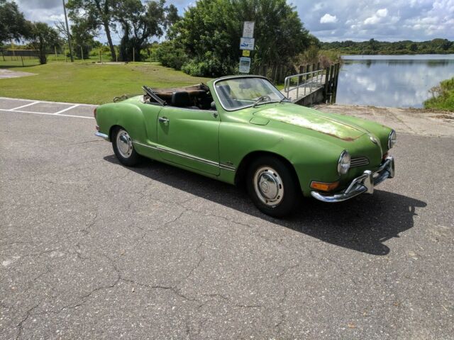 Volkswagen Karmann Ghia 1971 image number 14