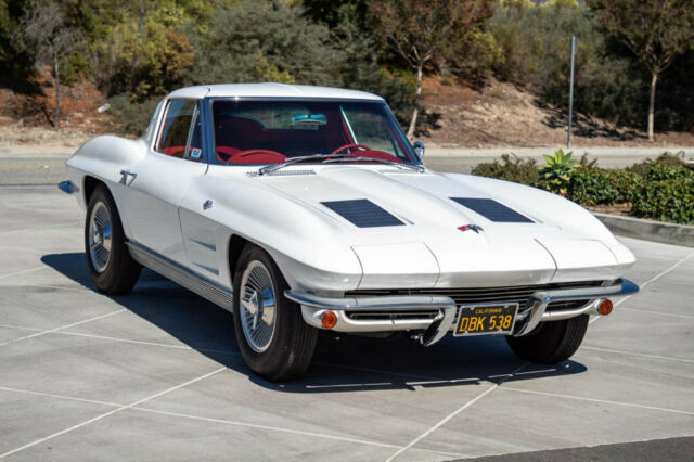 Chevrolet Corvette 1963 image number 18