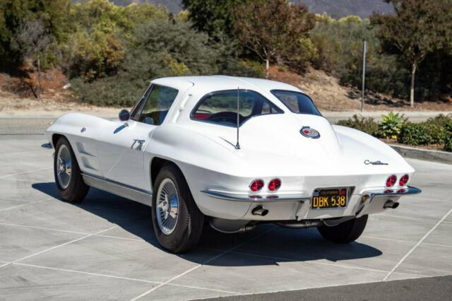 Chevrolet Corvette 1963 image number 20