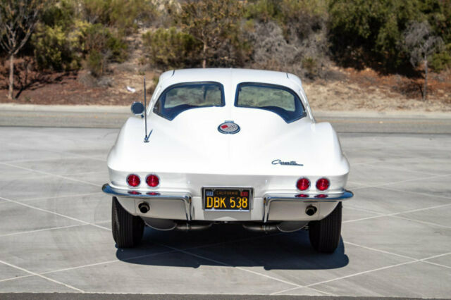 Chevrolet Corvette 1963 image number 21