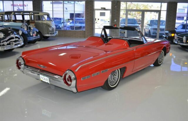 Ford Thunderbird 1962 image number 12