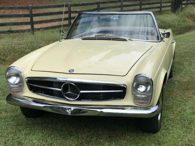 Mercedes-Benz SL-Class 1965 image number 27