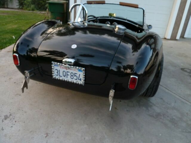 Shelby Cobra 1965 image number 32