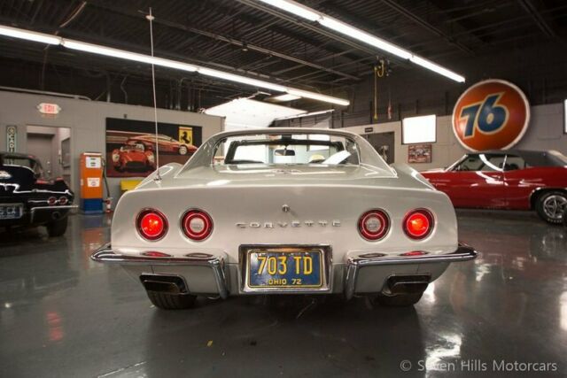 Chevrolet Corvette 1972 image number 26