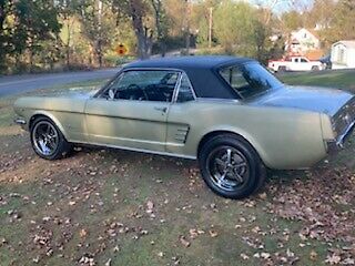 Ford Mustang 1966 image number 30