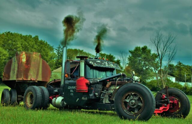 Mack Rat Rod Semi 1969 image number 1