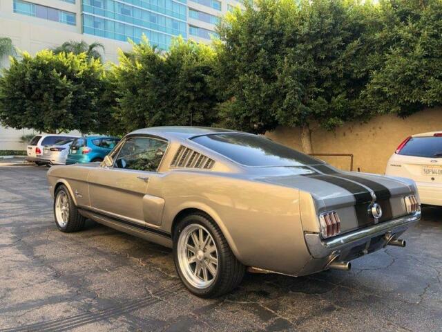 Ford Mustang 1966 image number 17