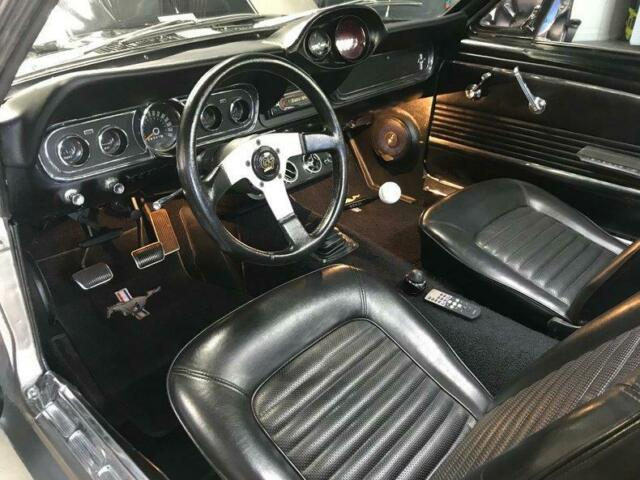 Ford Mustang 1966 image number 21