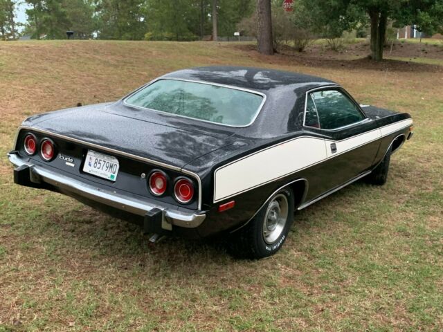 Plymouth Barracuda 1974 image number 16