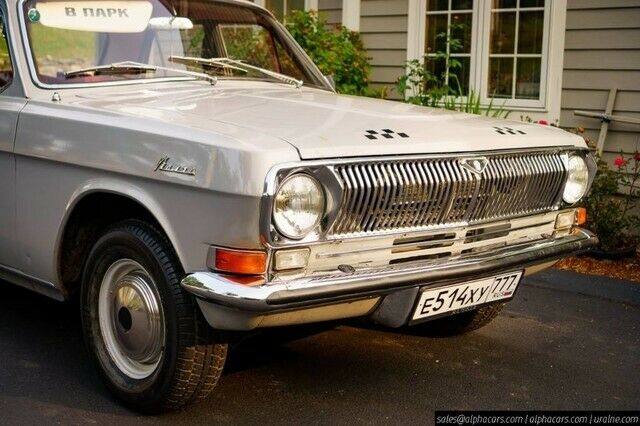 Volga GAZ M24 Moscow Taxi 1976 image number 18