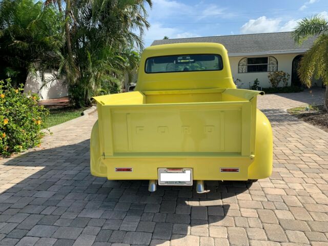 Ford F-100 1955 image number 1