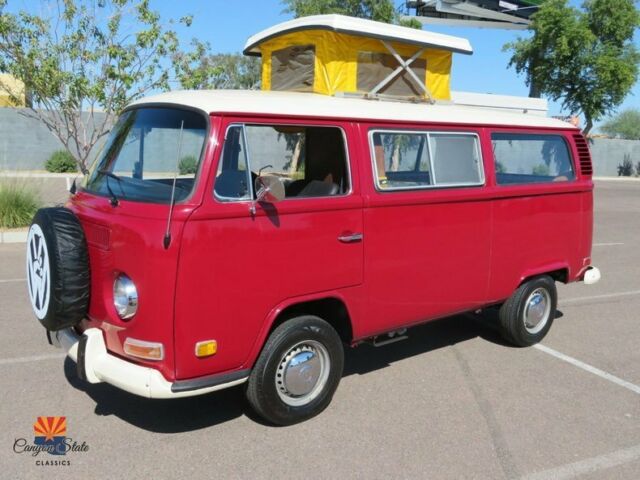 Volkswagen Bus/Vanagon 1972 image number 2