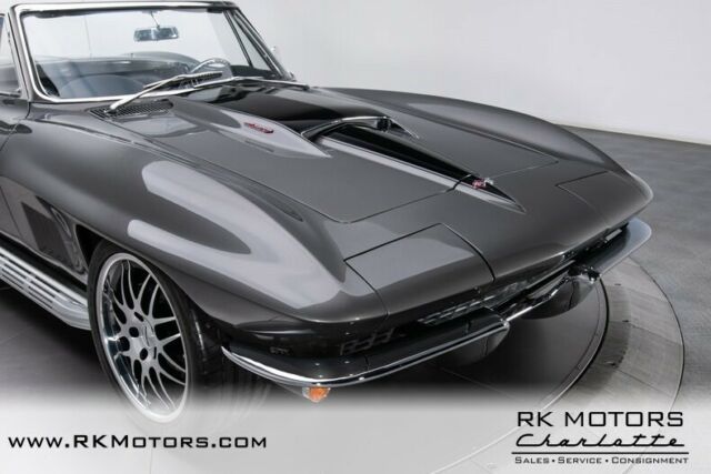 Chevrolet Corvette 1967 image number 23