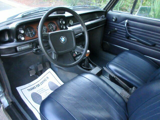 BMW 2-Series 1976 image number 34