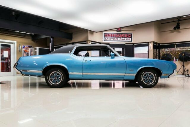 Oldsmobile Cutlass 1971 image number 9