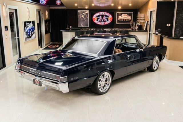 Pontiac GTO 1965 image number 11