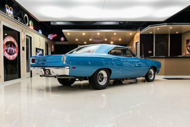 Plymouth Road Runner 1969 image number 10