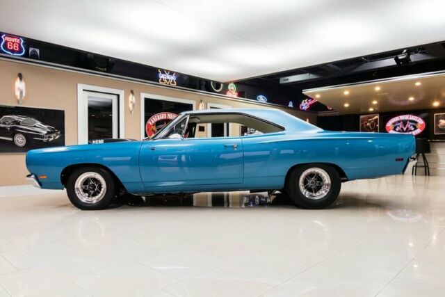 Plymouth Road Runner 1969 image number 40